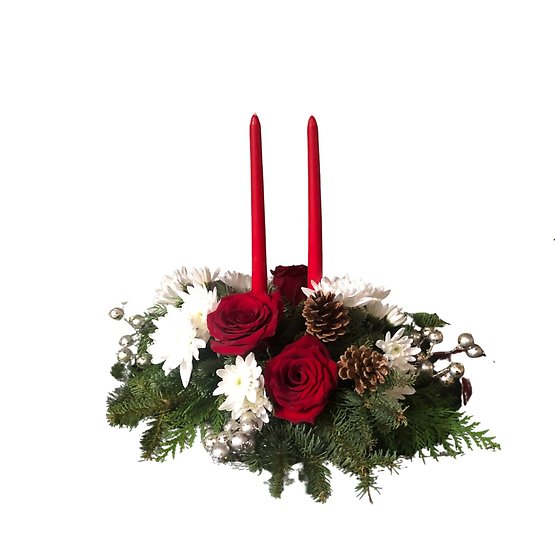 Small Traditional Christmas Centerpiece